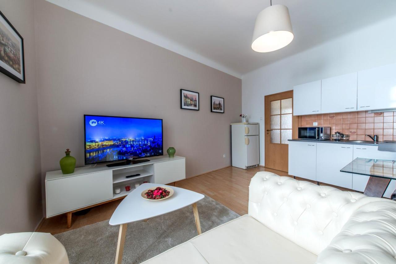 Prague Locals Monastery Apartments المظهر الخارجي الصورة