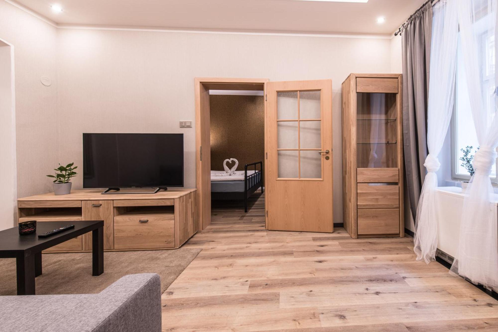 Prague Locals Monastery Apartments الغرفة الصورة
